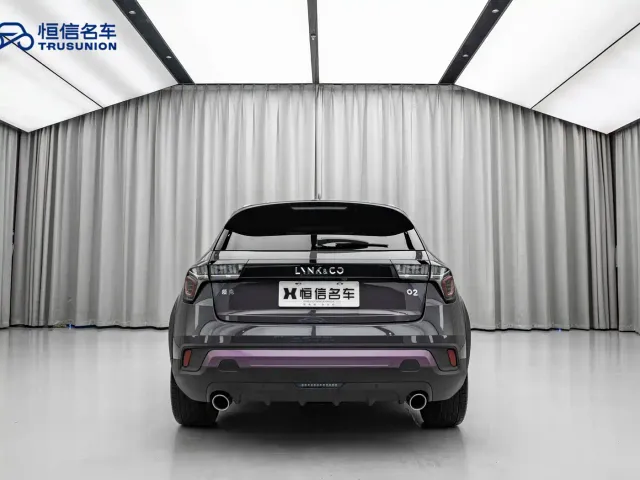 Lynk & Co 02 — Фото автомобиля 6