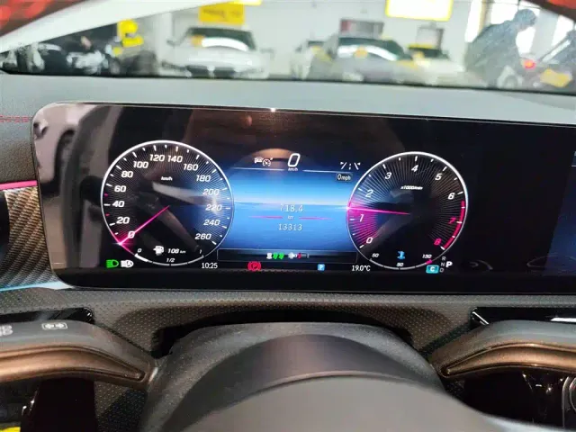 Mercedes-Benz A-Class — Фото автомобиля 7