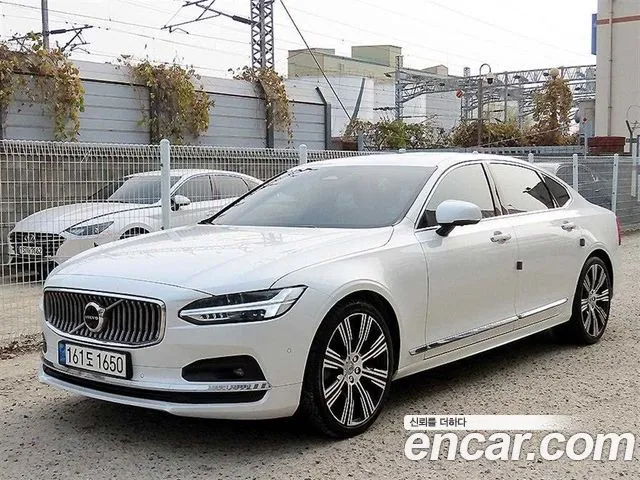 Вольво S90 — Фото автомобиля 2