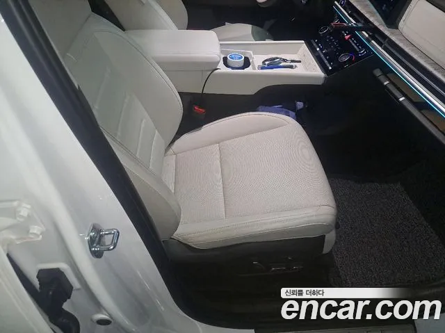 Hyundai Santafe — Фото автомобиля 12