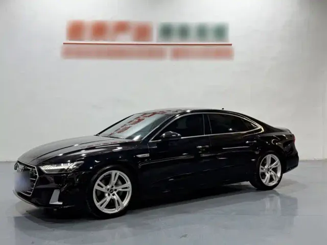 Audi A7L — Фото автомобиля 8