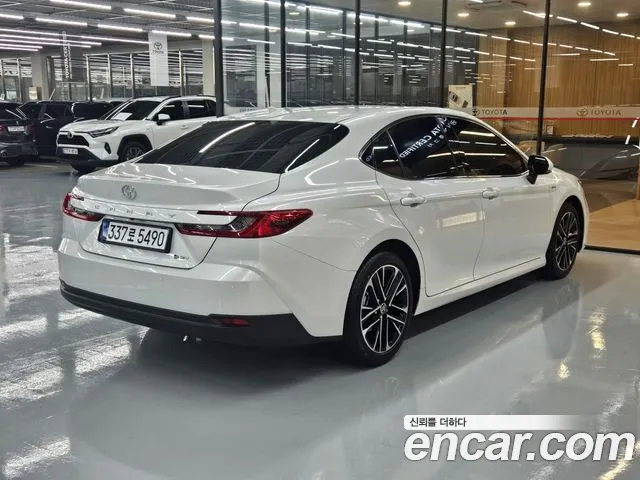 Toyota Camry XV80 — Фото автомобиля 2