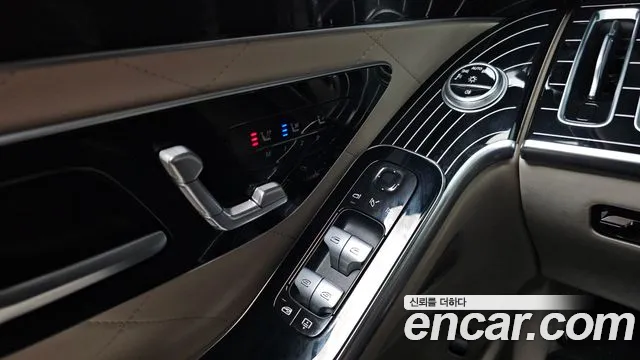 Mercedes-Benz S-Class — Фото автомобиля 20