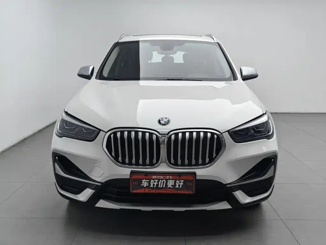 BMW X1 — Фото автомобиля 3