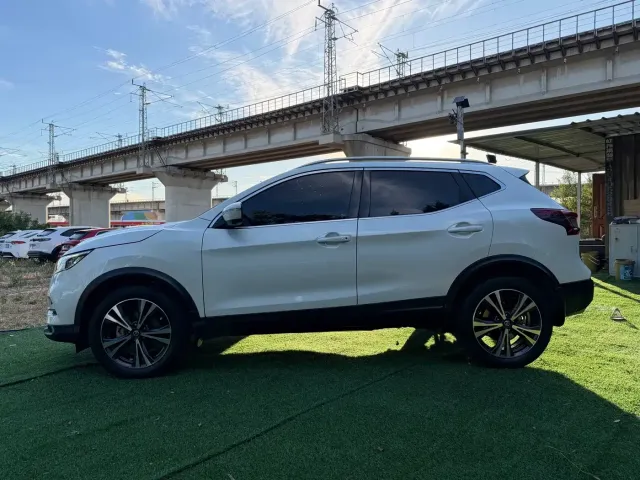 Nissan Qashqai 2022 2.0L CVT XV Prem Luxury Edition — Фото автомобиля 7
