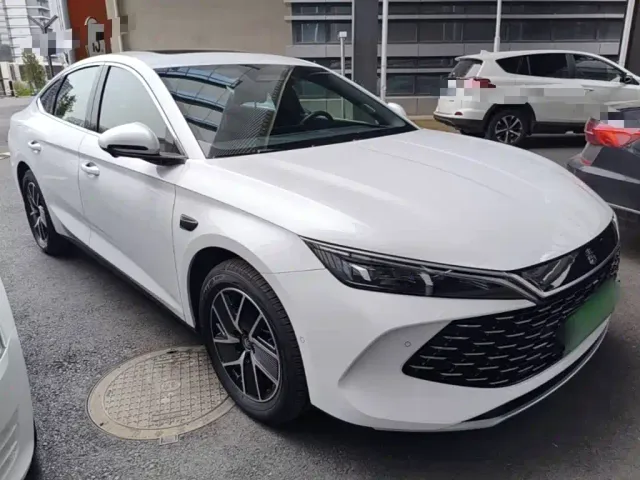 BYD Qin L — Фото автомобиля 3