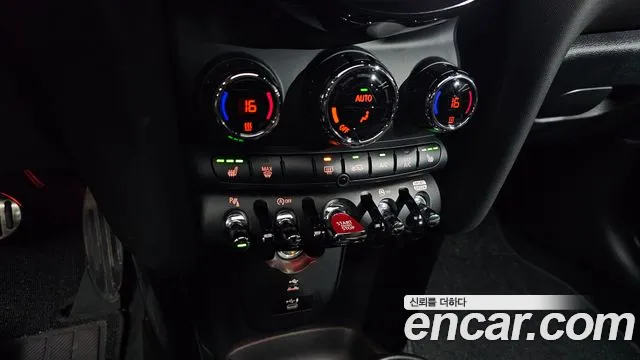 Mini Cooper — Фото автомобиля 18