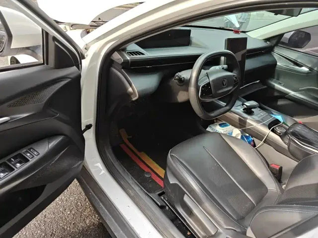 Changan Lamore — Фото автомобиля 13