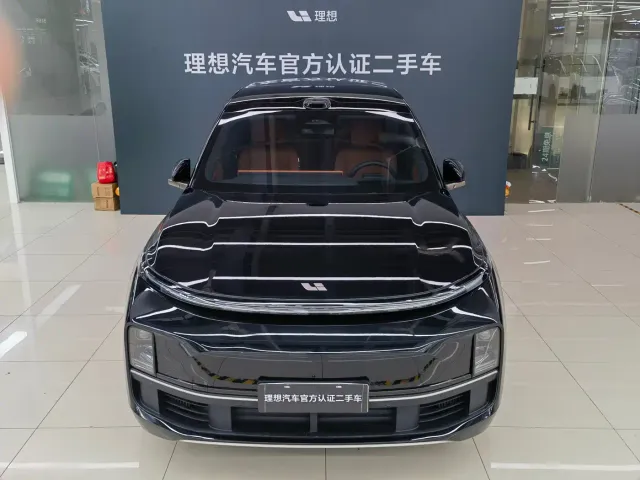 Li Auto L9 — Фото автомобиля 2