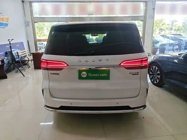 Roewe iMAX8 — Фото автомобиля 5