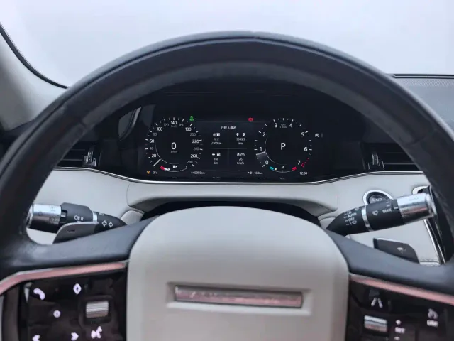 Land Rover Range Rover Evoque — Фото автомобиля 13