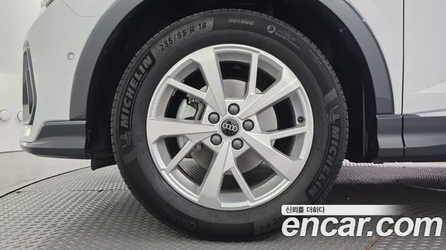 Audi Q3 35 TDI Sportback — Фото автомобиля 5