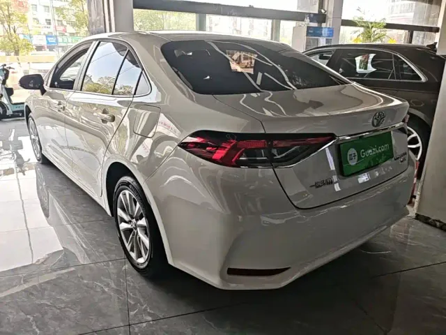 Toyota Corolla — Фото автомобиля 4