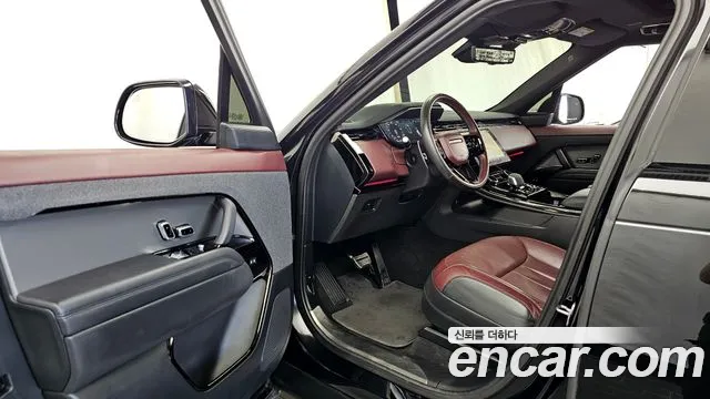 Land Rover Range Rover Sport Generation 3 — Фото автомобиля 10