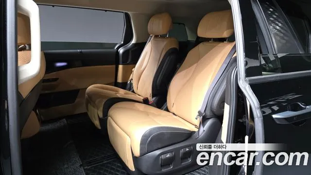 Kia Canival Carnival 4 поколение Бензин 7 мест Signature — Фото автомобиля 7