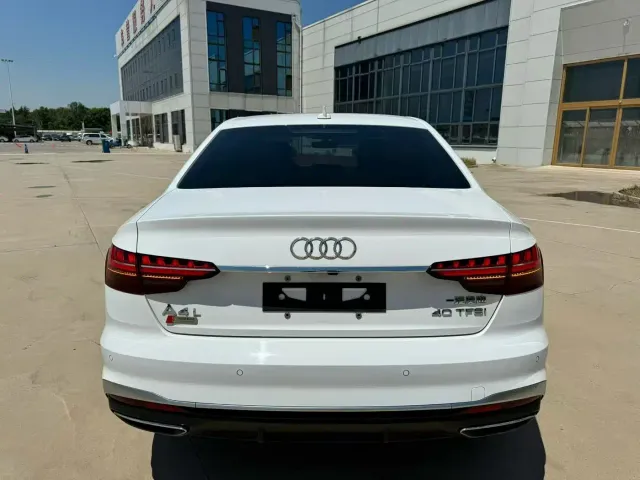 Audi A4L — Фото автомобиля 5
