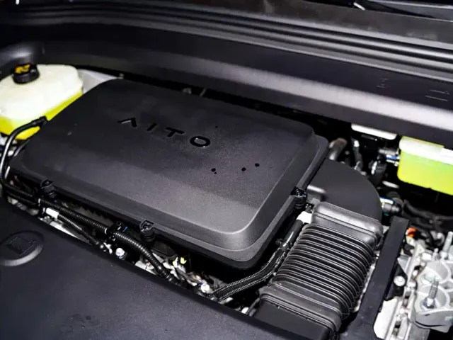 Aito M7 — Фото автомобиля 13