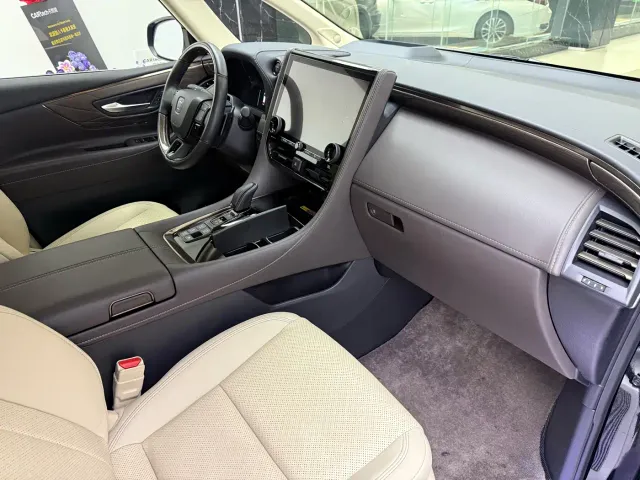 Toyota Vellfire — Фото автомобиля 16