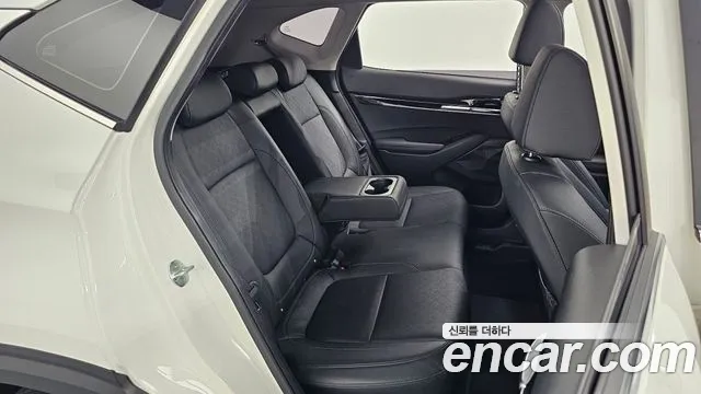 Kia Seltos Seltos Бензин 1.6 Turbo 4WD — Фото автомобиля 22