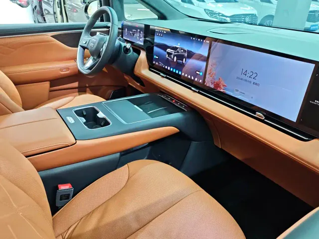 Buick Zhijing Shijia — Фото автомобиля 10