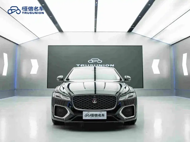 Jaguar XFL — Фото автомобиля 2