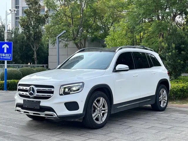 Фотография автомобиля — Mercedes-Benz GLB-Class