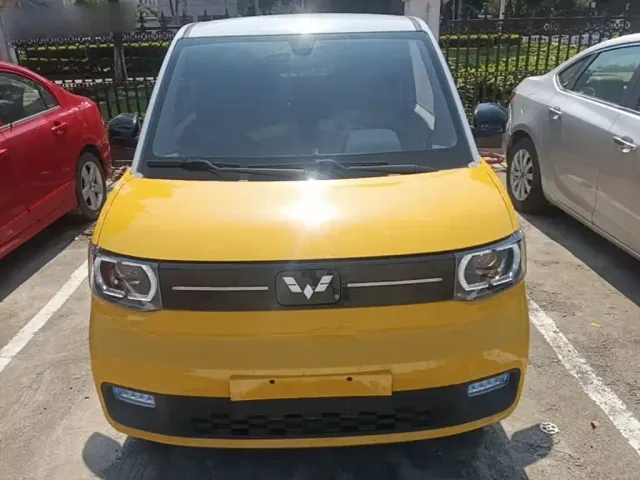 Wuling Hongguang Mini EV — Фото автомобиля 2