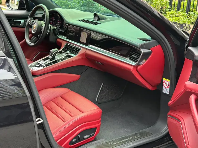 Porsche Panamera — Фото автомобиля 12