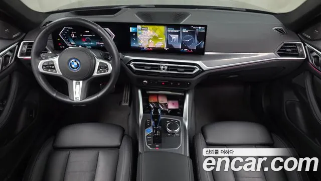 BMW i4 — Фото автомобиля 8