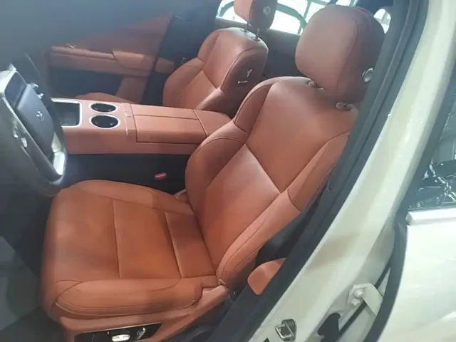 Li Auto L7 — Фото автомобиля 14