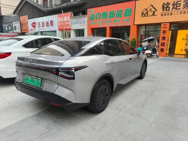 Toyota bZ3 — Фото автомобиля 6