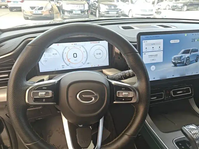 GAC Trumpchi GS8 — Фото автомобиля 10