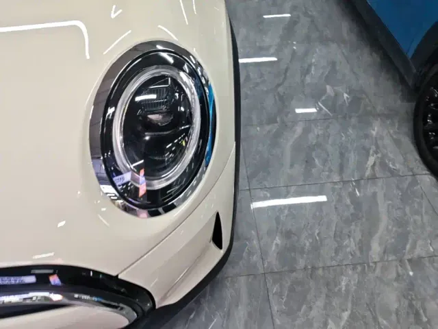 MINI Hatch — Фото автомобиля 23