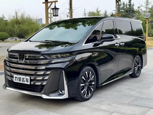 Фотография автомобиля — Toyota Vellfire