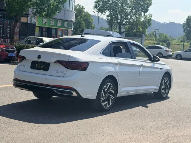 Volkswagen Sagitar — Фото автомобиля 5