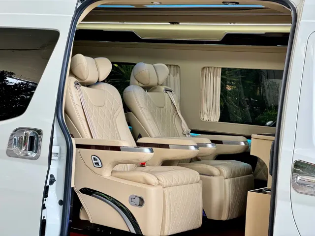 Toyota HIACE — Фото автомобиля 8