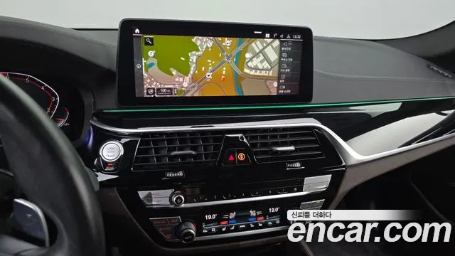 BMW 5 Series G30 — Фото автомобиля 18
