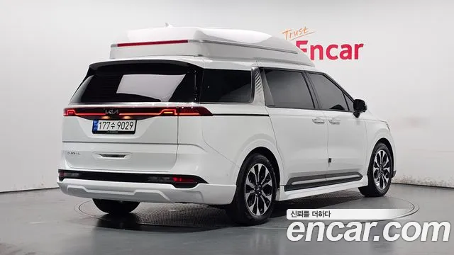 Kia Carnival Generation 4 — Фото автомобиля 2