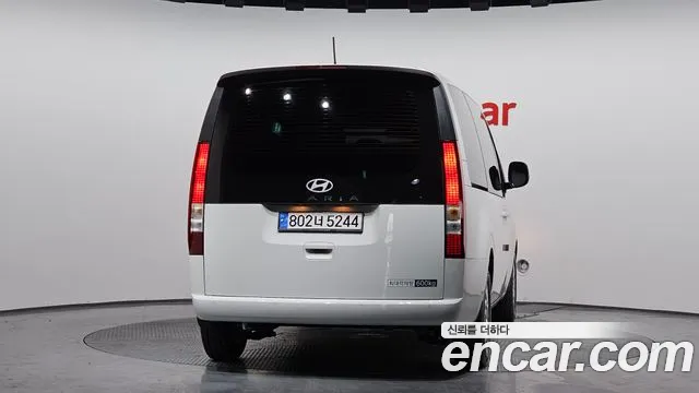 Hyundai Staria Staria Карго 5 мест — Фото автомобиля 4