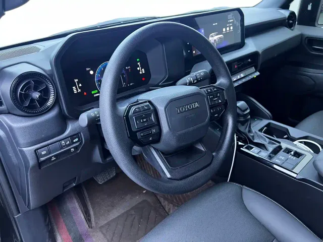Toyota Prado 2024 2.4T Cross BX Edition 5-Seater — Фото автомобиля 3