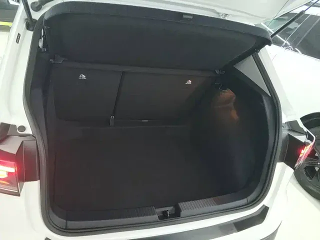 Volkswagen Tharu — Фото автомобиля 14