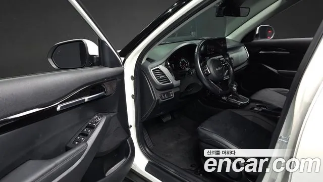 Kia Seltos — Фото автомобиля 15