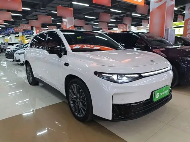 Leapmotor C10 — Фото автомобиля 3