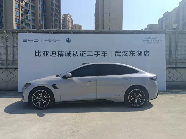 BYD Seal — Фото автомобиля 3