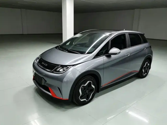 Фотография автомобиля — BYD Dolphin