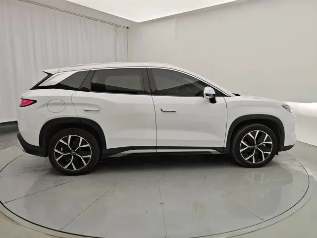 BYD Song L DM-i — Фото автомобиля 5
