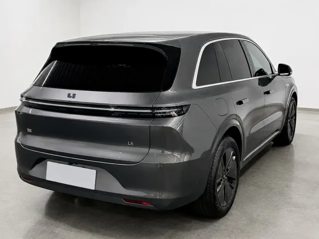 Li Auto L6 — Фото автомобиля 7