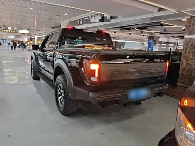 Ford F-150 Raptor — Фото автомобиля 4
