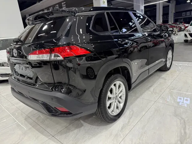 Toyota Frontlander — Фото автомобиля 13