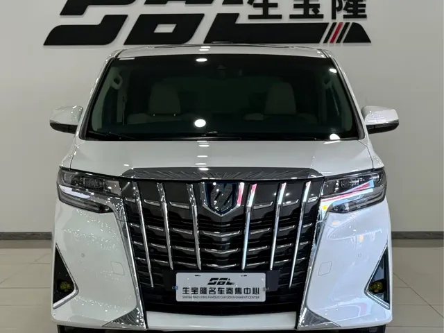Toyota Alphard — Фото автомобиля 2